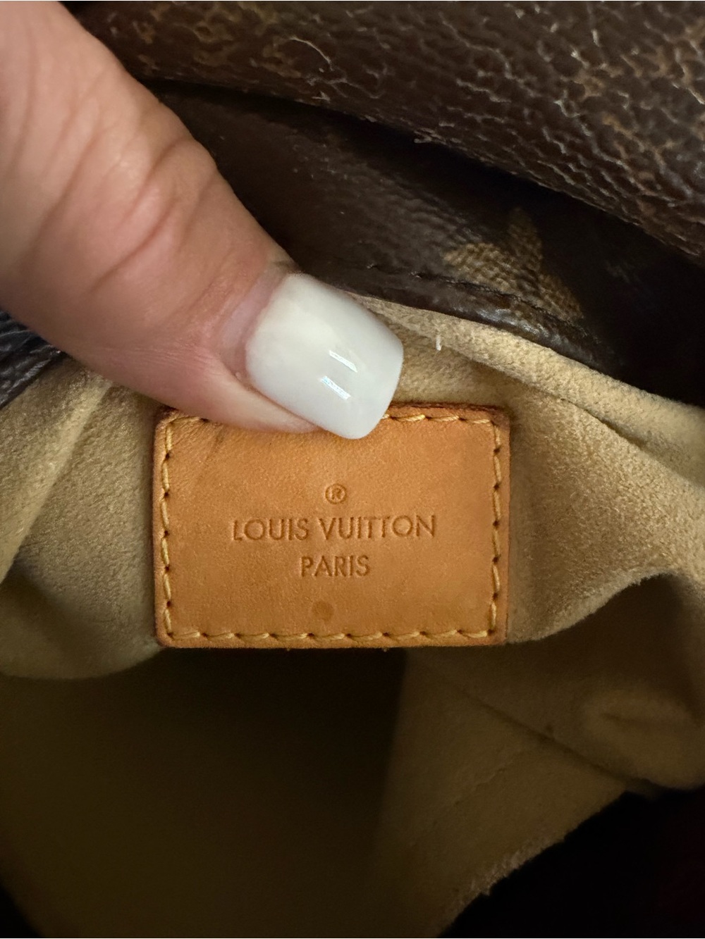 Louis Vuitton Monogram Canvas Shoulder Hobo in Brown with Tan Handle - Picture 10 of 15